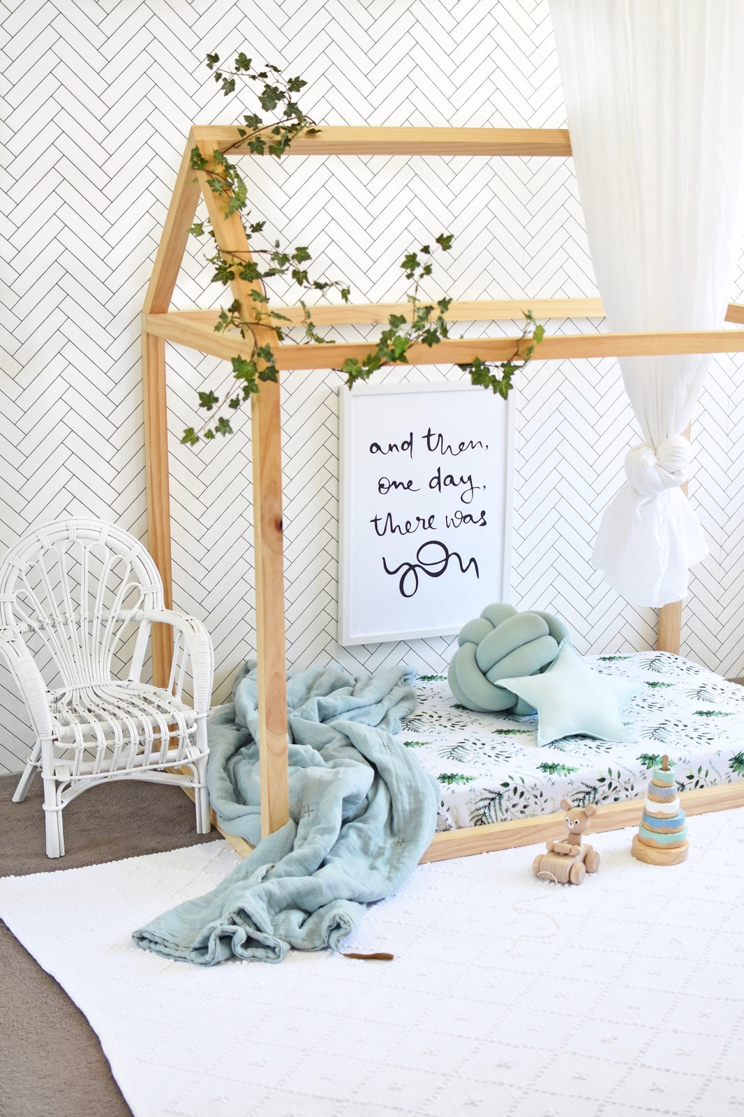 Fitted Cot Sheet | Enchanted