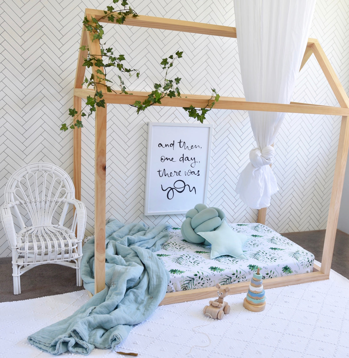 Fitted Cot Sheet | Enchanted